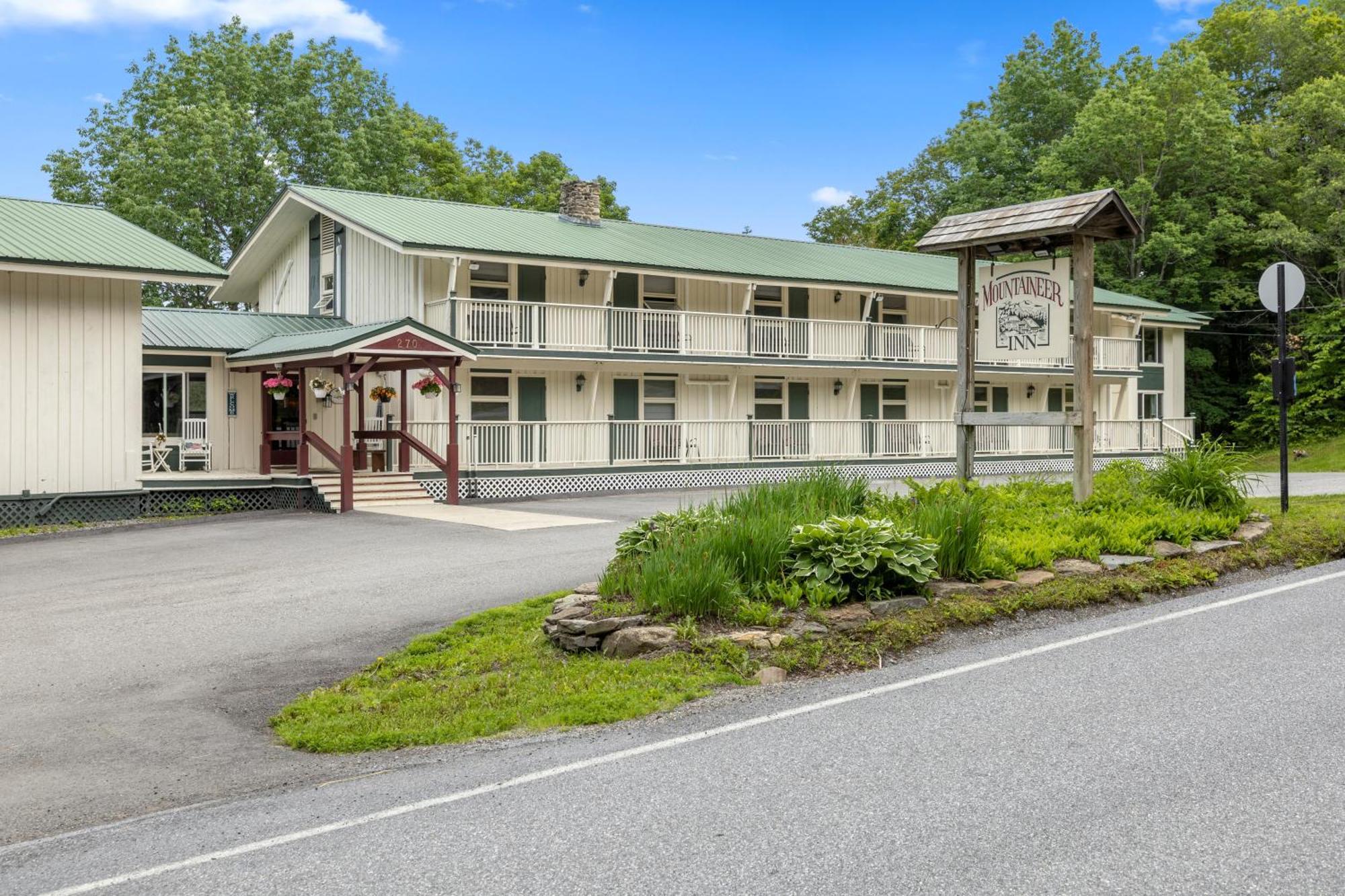 Mountaineer Inn 웨스트 도버 외부 사진